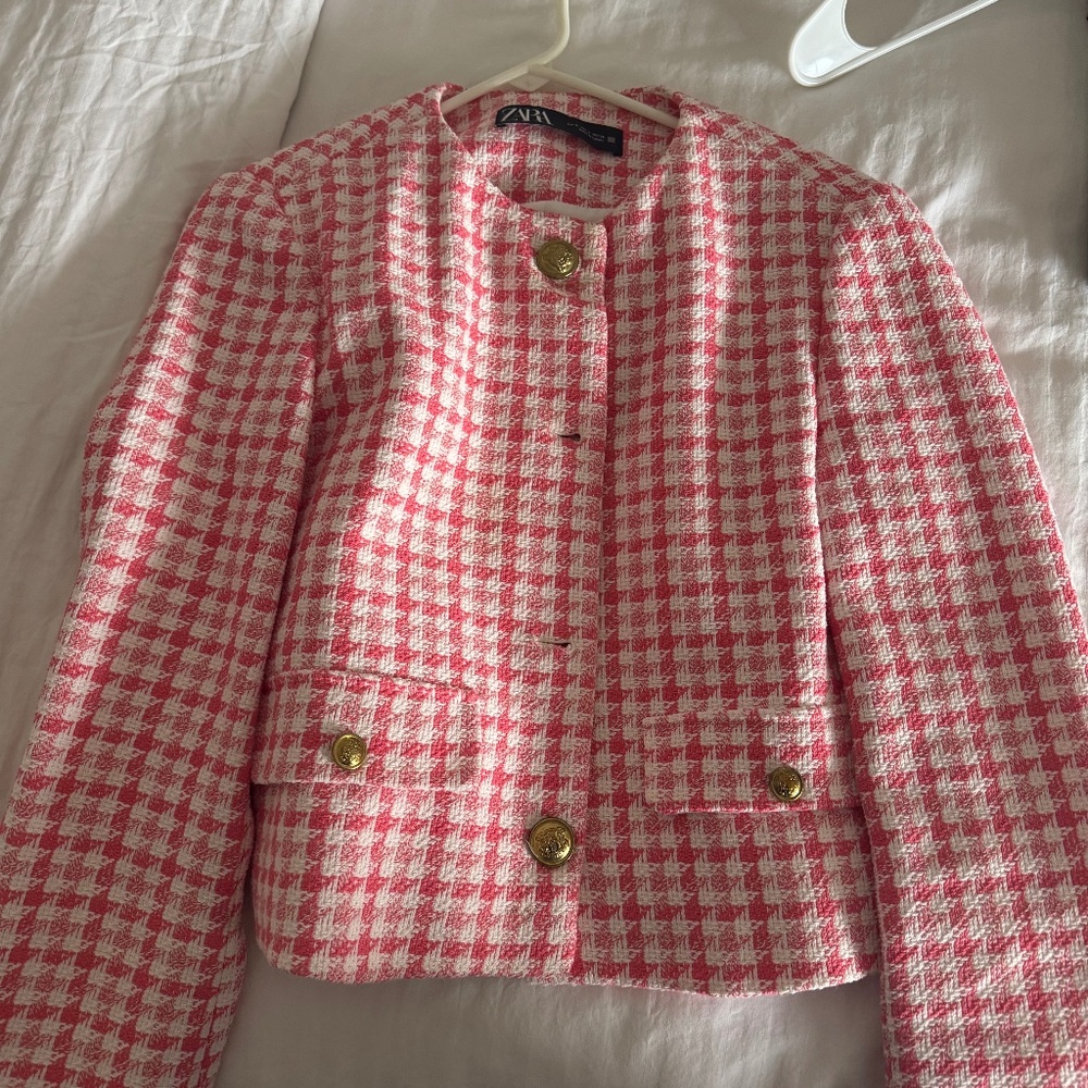 Zara pink blazer with gold buttons